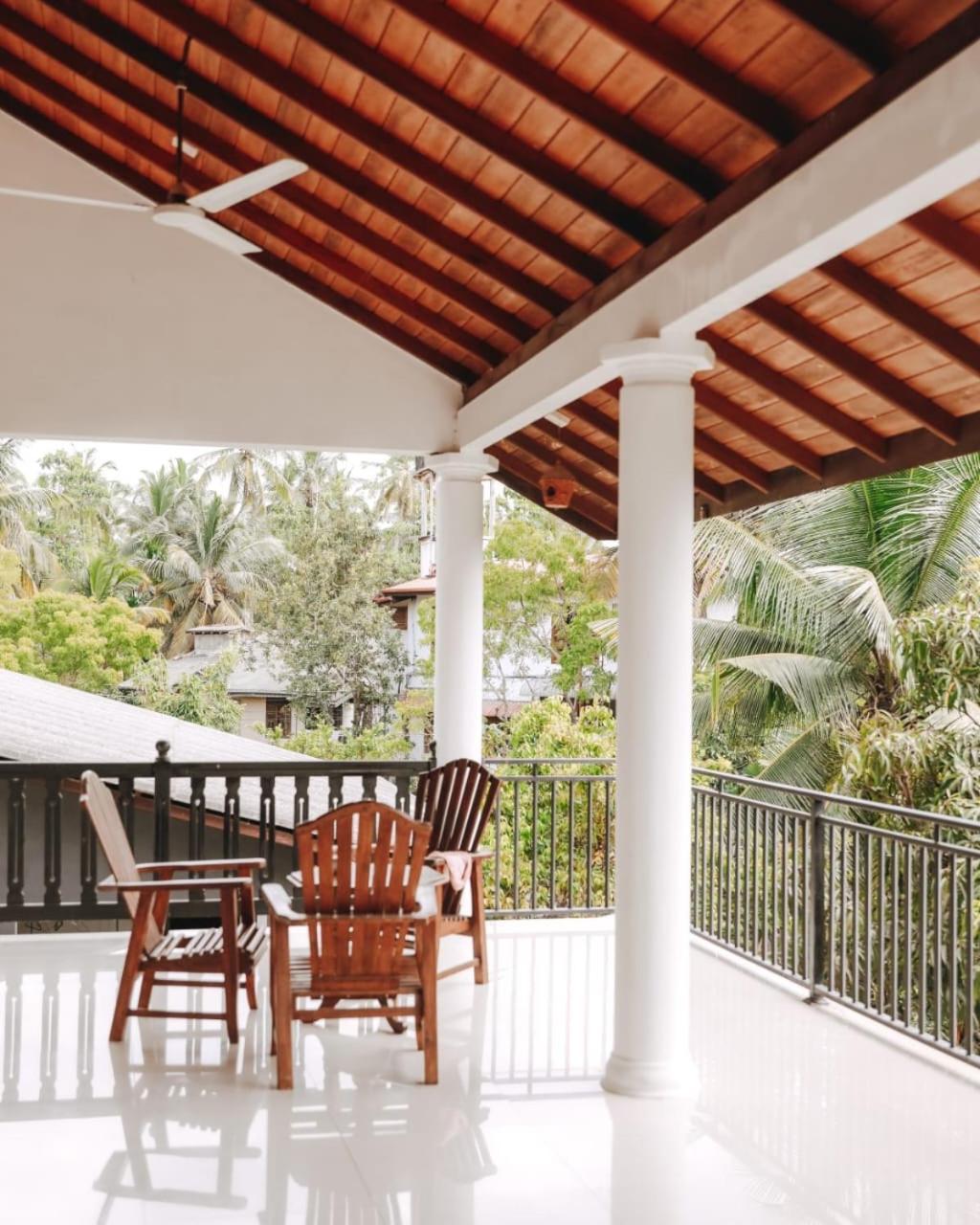 אונה ואטונה Damith Guest House מראה חיצוני תמונה