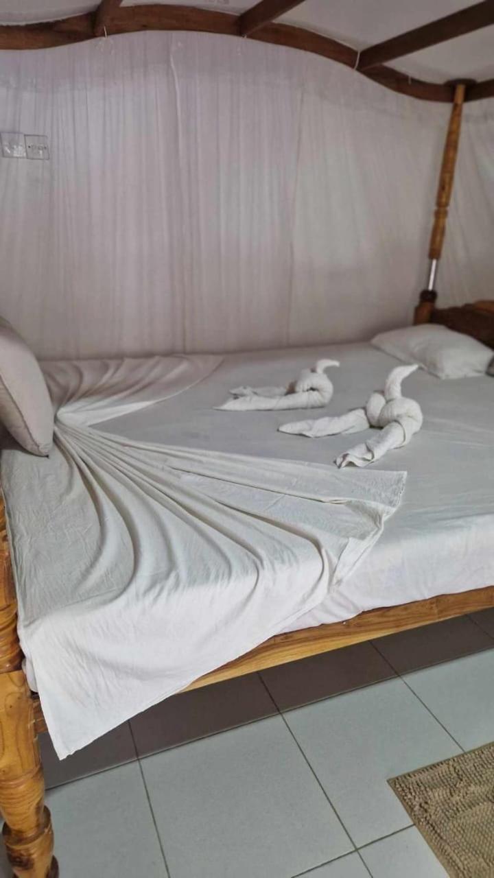 אונה ואטונה Damith Guest House מראה חיצוני תמונה