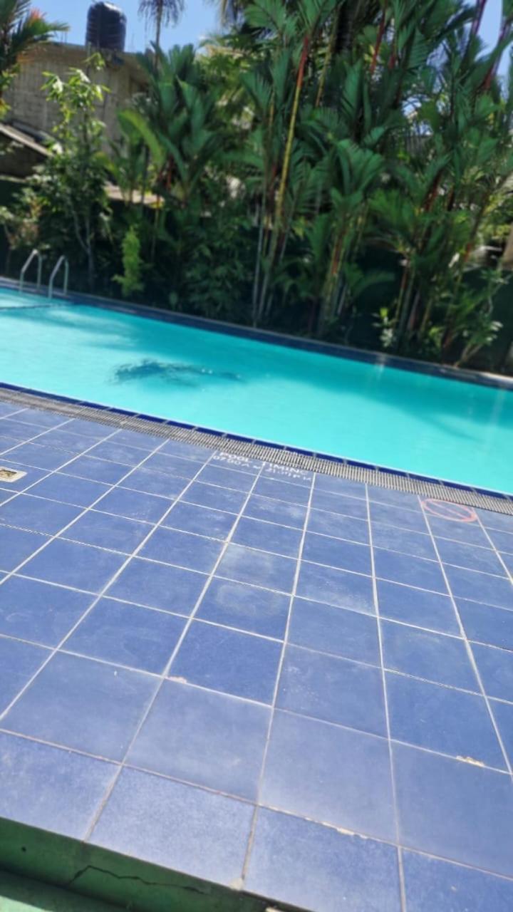 אונה ואטונה Damith Guest House מראה חיצוני תמונה