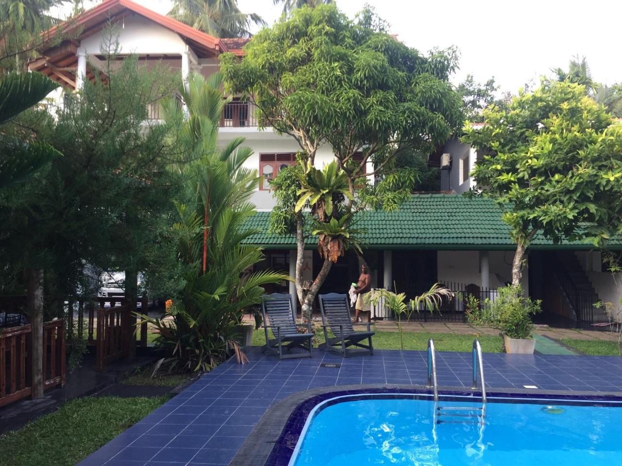 אונה ואטונה Damith Guest House מראה חיצוני תמונה