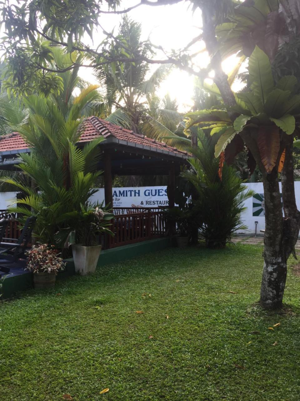 אונה ואטונה Damith Guest House מראה חיצוני תמונה